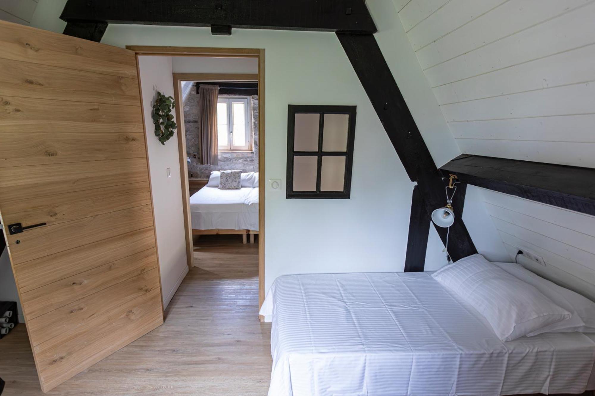Les Bernardies Simeyrols Room photo